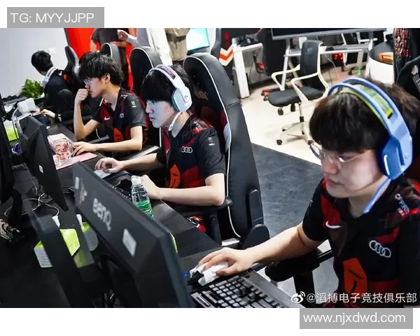深入解析JDG战队在CSGO中的运营策略与战术布局 深入解析JDG战队在CSGO中的运营策略与战术布局
